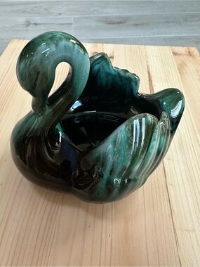 Vintage Blue Mountain Pottery Swan Planter MCM Green Drip Glaze Canada